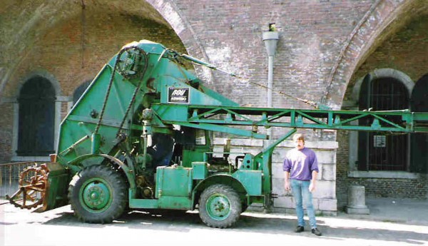 Bucket Loader